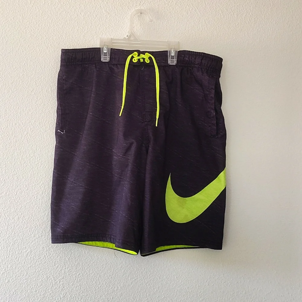 Nike Men's Black and Neon Green  Swim Shorts With Pockets Size Large